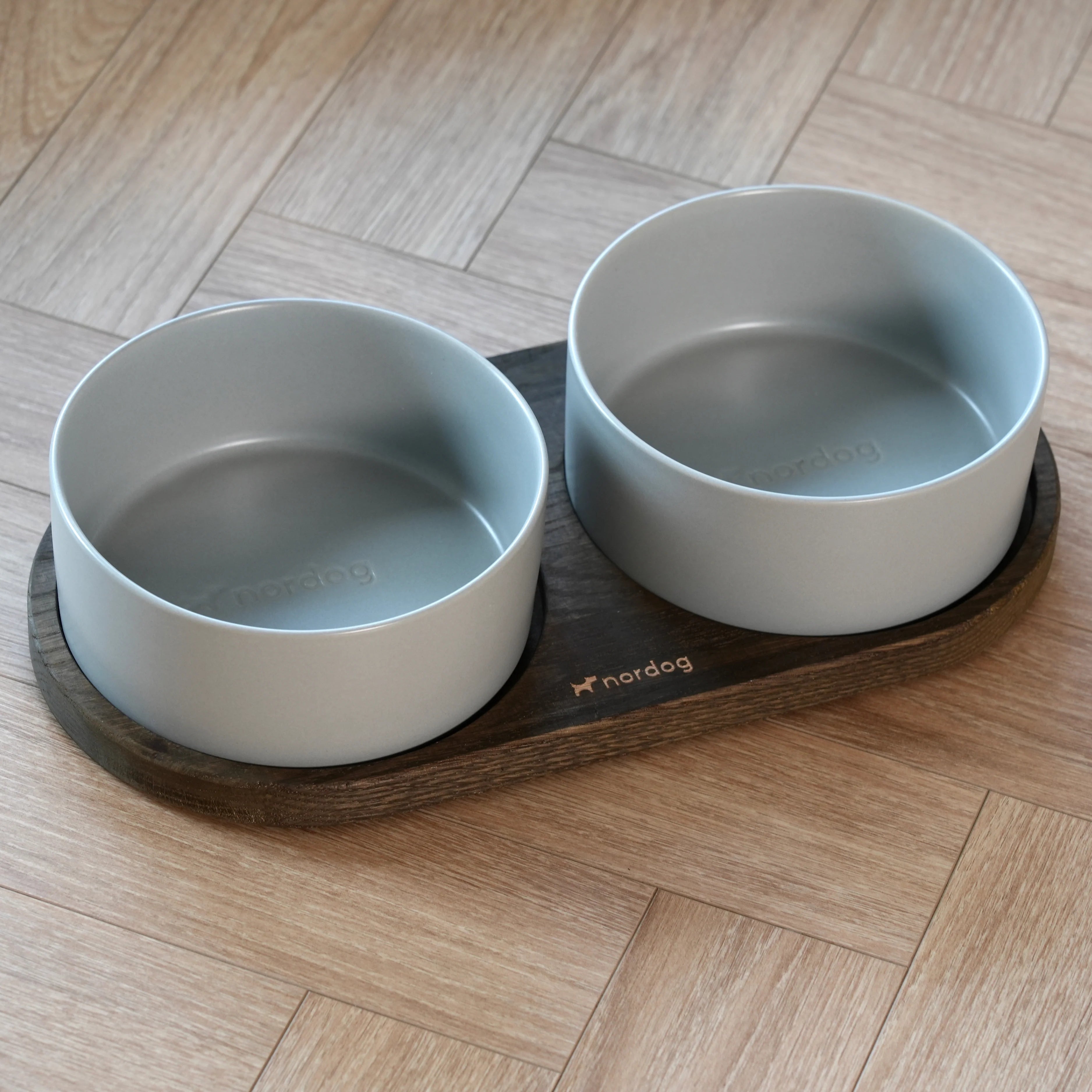 Barcelona Double Dog Bowl - smoked oak, grey